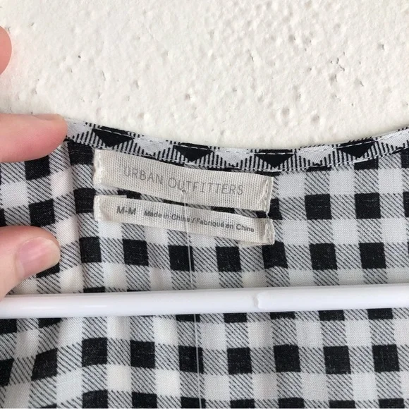 NWT Urban Outfitters Rio Tiered Button-Front Romper Size Medium - Picture 10 of 10